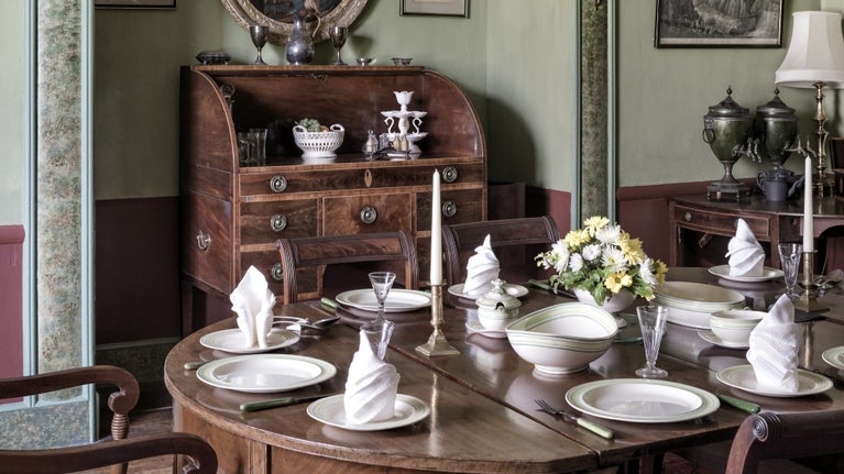 The dining room at A la Ronde, set out for dinner.